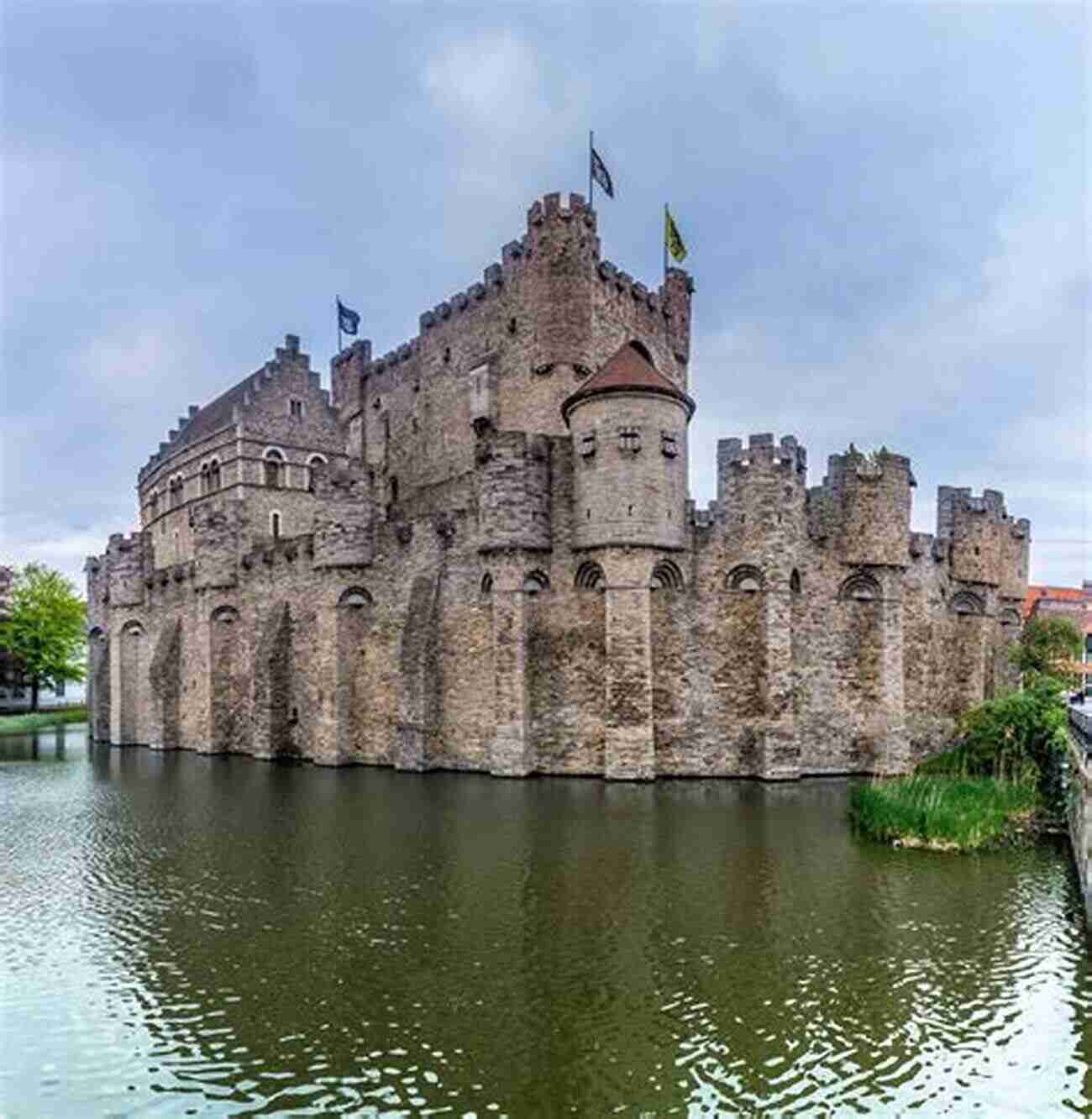 Ancient Castle In The Medieval Town Of Ghent, Belgium. Belgium Travel Guide: With 100 Landscape Photos