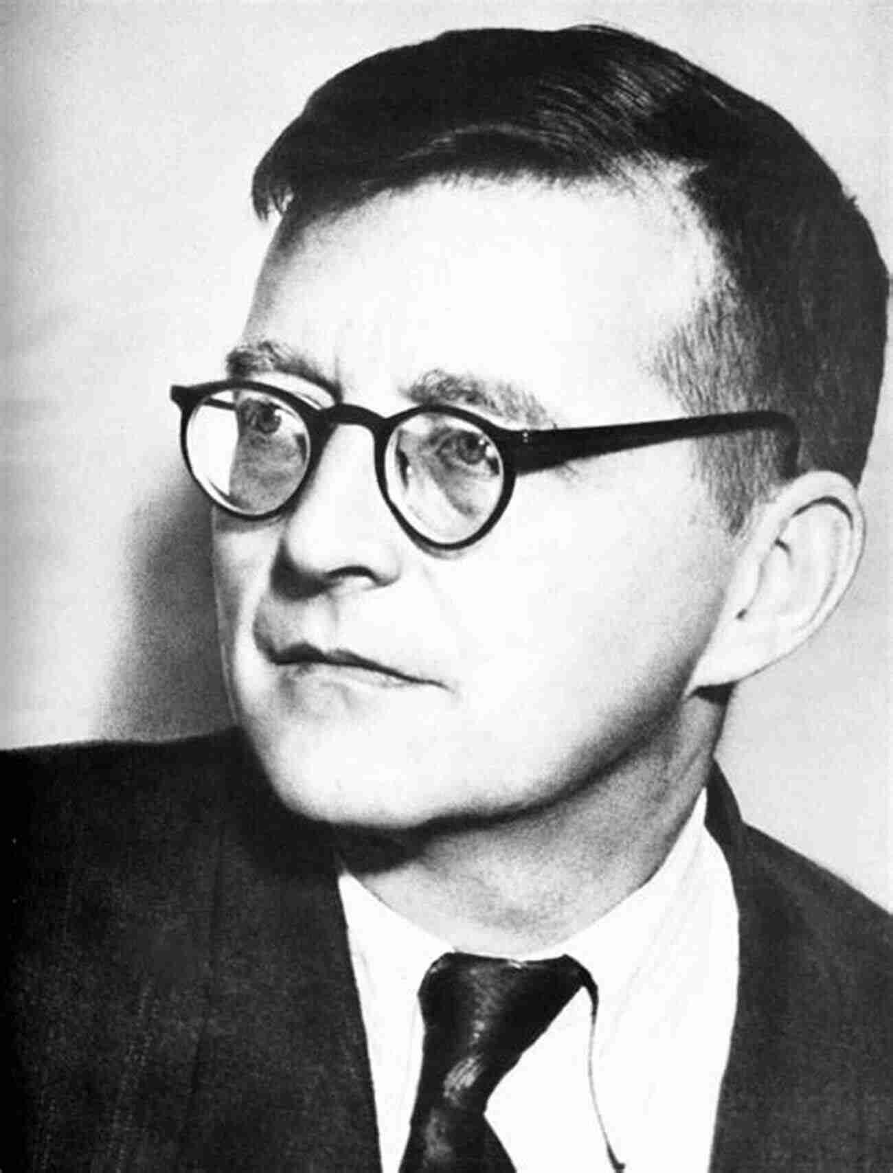 Dmitry Shostakovich A Pioneering Composer From Russia Dmitry Shostakovich (Critical Lives) Pauline Fairclough