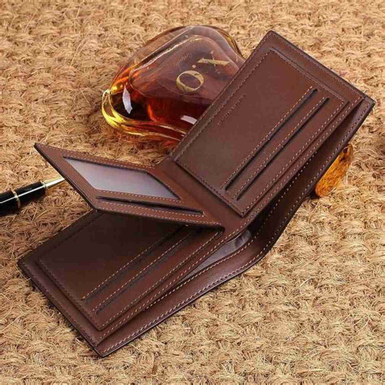 Elegant Handcrafted Leather Wallet For Men Fantastic Leather Crafts: Gorgeous Leather Projects You Can Do