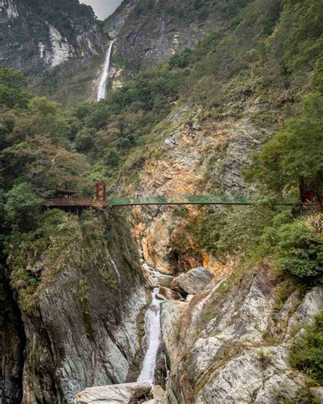 Explore The Stunning Taroko Gorge, A Natural Wonder Of Taiwan's Central Mountain Range Taiwan (Bradt Travel Guides) Steven Crook