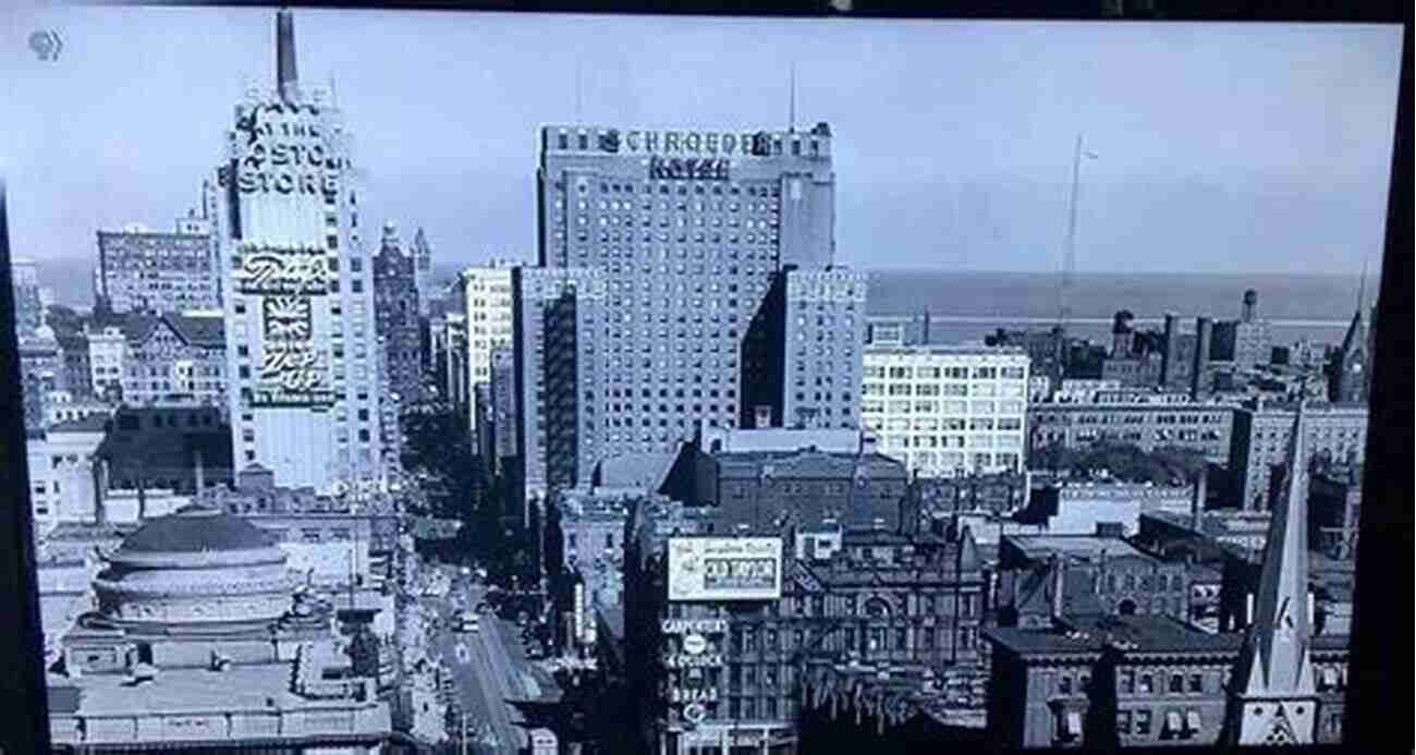 Gimbels Department Store: A Landmark Of Milwaukee's Past Schuster S Gimbels: Milwaukee S Beloved Department Stores (Landmarks)