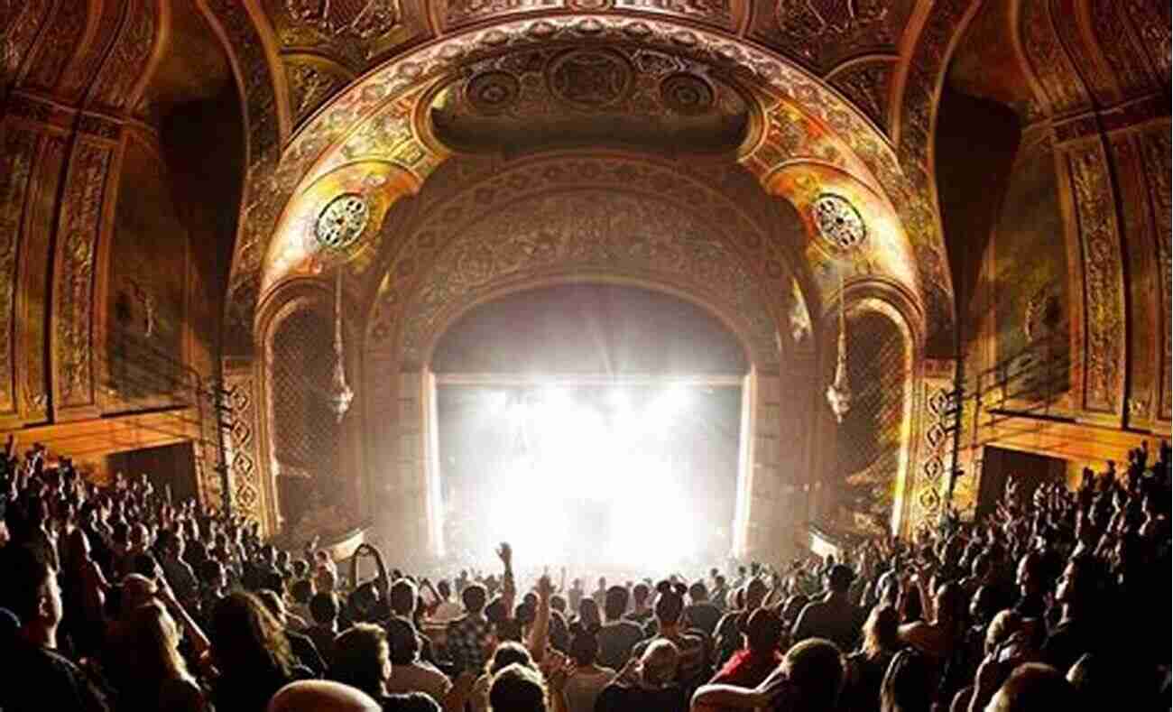 Paramount Theatre Seattle Seattle S Music Venues (Images Of America)