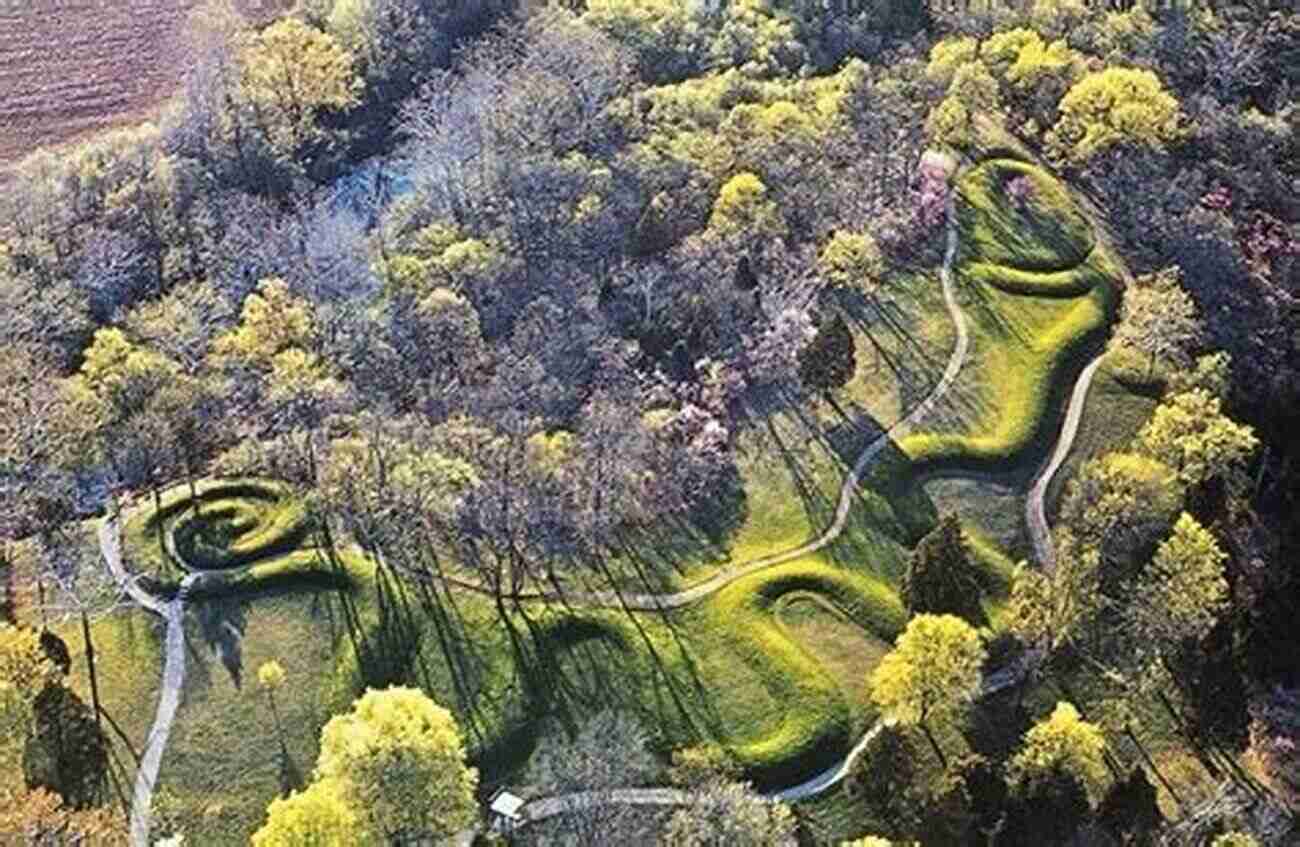 Serpent Mound In Adams County, Ohio Unbelievable Pictures And Facts About Ohio