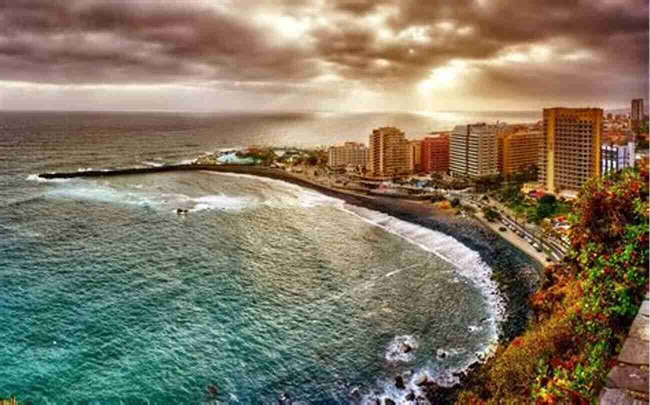 Venezuelan Landscape With Vibrant Colors During Sunset Venezuela Travel Guide: Discover The Best Time To Go Places In Venezuela